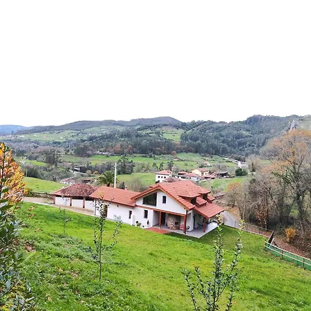 Landhaus Reguero Gato Candamin